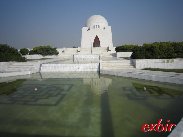 Das Quaid-e-Azam Mausoleum ©FlyWolf