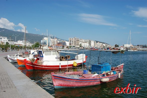 Malerische Fischerboote im Hafen von Volos.  Foto: Christian Maskos