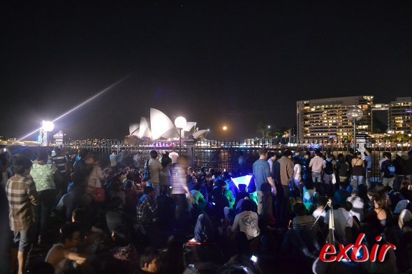 Warten auf das große Feuerwerk und das neue Jahr mit toller Sicht auf das SydneyOpera House.Foto:Christian Maskos