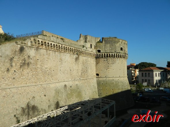 Das alte Burg von Crotone im Herzen der Altstadt.  Foto: Christian Maskos