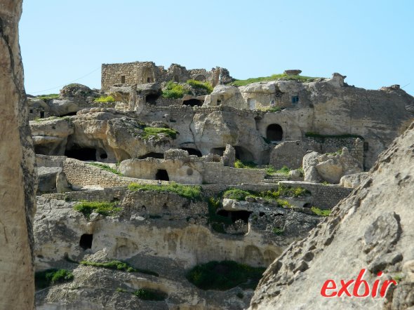 Höhlenwohnungen in Hasankeyf - frei und ohne Eintritt zugänglich.  Foto: Christian Maskos