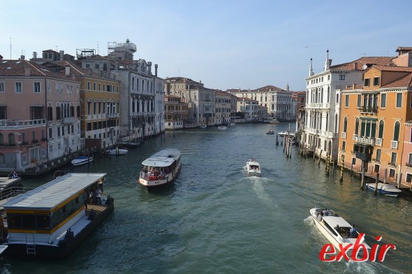 Verkehr auf dem Canale Grande in Venedig.  Foto: Christian Maskos