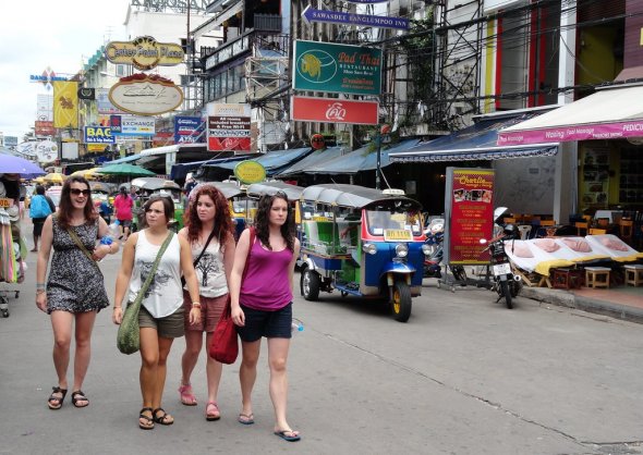 Immer ein Besuch wert: Die berühmte Khao San Road in Bangkok.