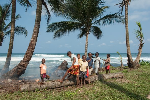 Sao Tome am Strand,  São Tomé und Príncipe