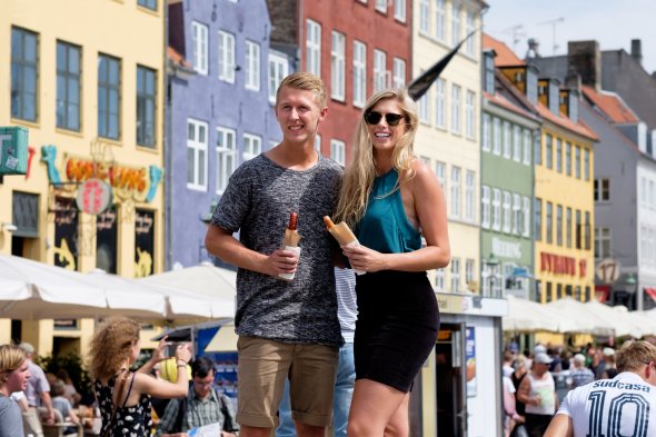 Ein Hot Dog gehört zu Dänemark wie Leberkäse zu Bayern ;-)