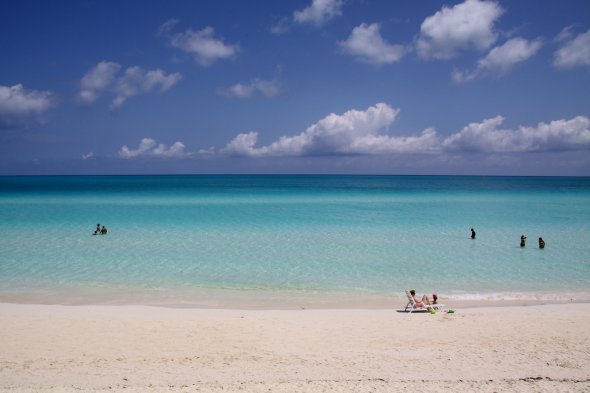 Hier könnt ihr die Seele baumeln lassen. Das Bild ist am Strand in Cayo Santa Maria auf Kuba entstanden.